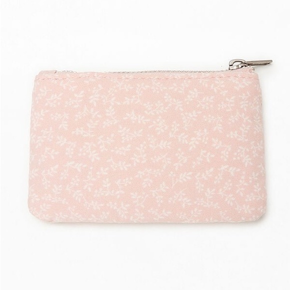 Brandy Melville Handbags - NWOT Brandy Melville John Galt Pink Floral Coin Purse